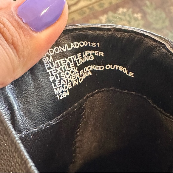 Steve Madden Ladon Black Crocodile Platform Ankle Boots - Picture 7 of 7